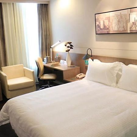 Jinjiang Inn Select Xining West Wusi Road New Hualian Square Ngoại thất bức ảnh